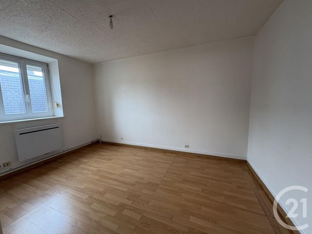 Appartement F2 &agrave; louer - 2 pi&egrave;ces - 35 m2 - Montdidier - 80 - PICARDIE