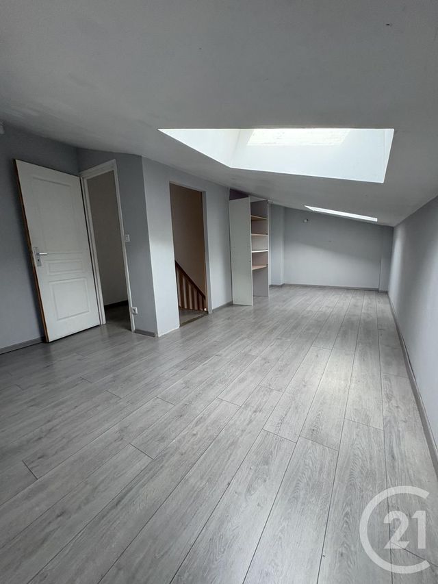 Maison &agrave; louer - 5 pi&egrave;ces - 84,64 m2 - Davenescourt - 80 - PICARDIE