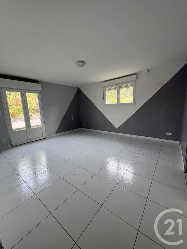 Maison &agrave; louer - 5 pi&egrave;ces - 84,64 m2 - Davenescourt - 80 - PICARDIE