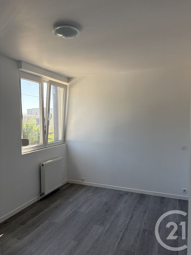Maison &agrave; louer - 4 pi&egrave;ces - 100 m2 - Homecourt - 54 - LORRAINE
