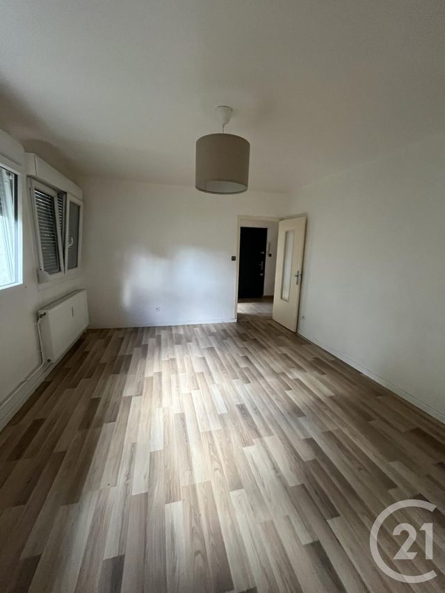 Appartement F3 &agrave; louer - 3 pi&egrave;ces - 75 m2 - Jarny - 54 - LORRAINE