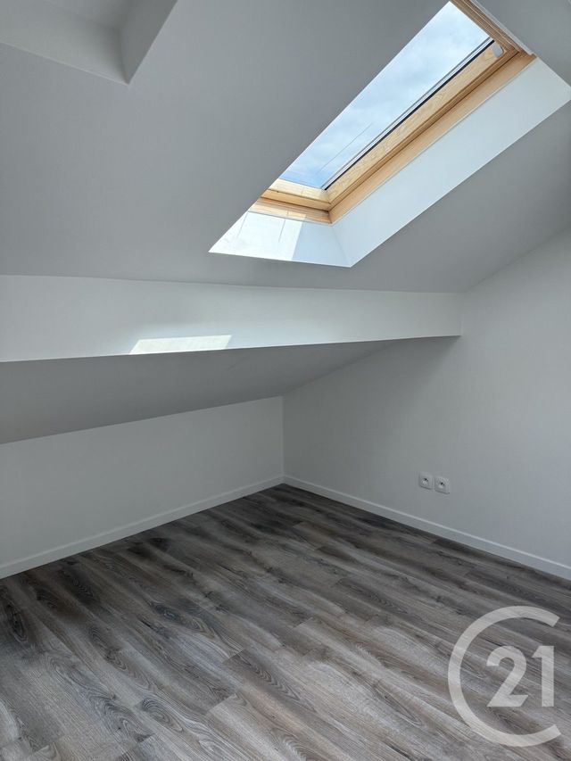 Appartement Studio &agrave; louer - 1 pi&egrave;ce - 11,94 m2 - Homecourt - 54 - LORRAINE