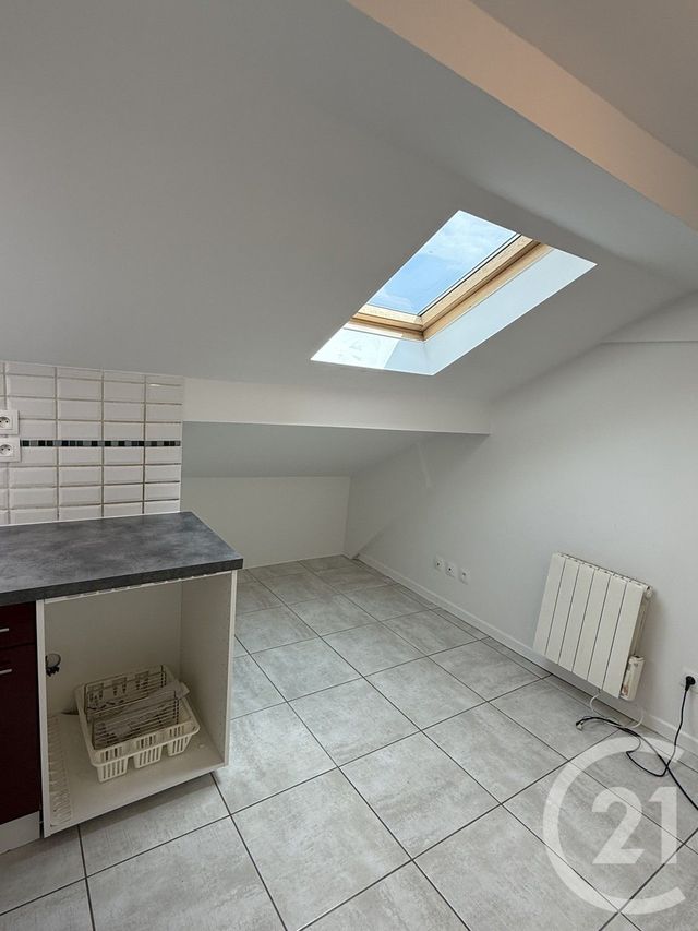 Appartement Studio &agrave; louer - 1 pi&egrave;ce - 11,94 m2 - Homecourt - 54 - LORRAINE