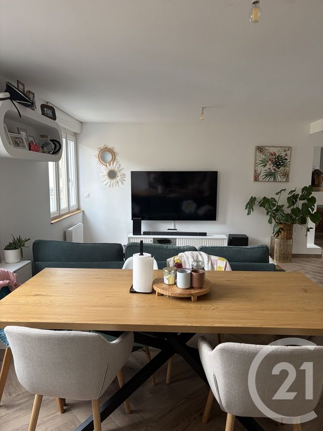 Appartement F4 &agrave; louer - 4 pi&egrave;ces - 79,98 m2 - Jarny - 54 - LORRAINE