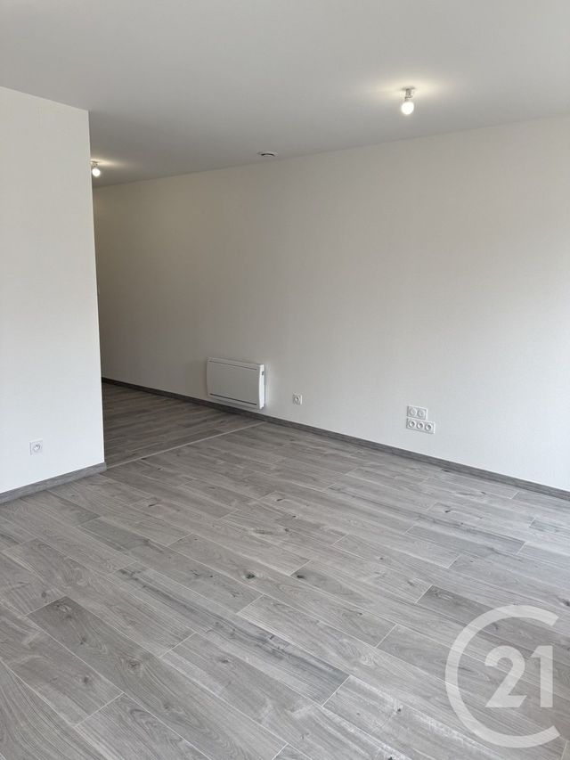 Appartement F3 &agrave; louer - 3 pi&egrave;ces - 57 m2 - Pagny Sur Moselle - 54 - LORRAINE