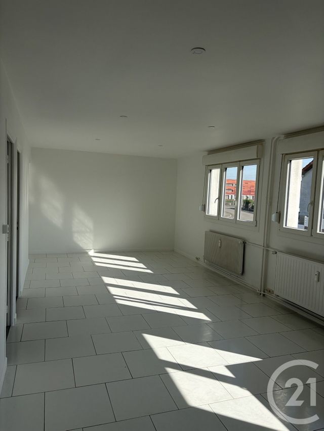 Appartement F3 &agrave; louer - 3 pi&egrave;ces - 72,13 m2 - Jarny - 54 - LORRAINE