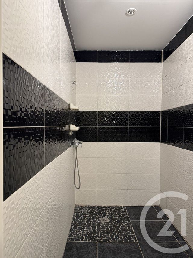 Appartement F2 &agrave; louer - 2 pi&egrave;ces - 50 m2 - Joeuf - 54 - LORRAINE
