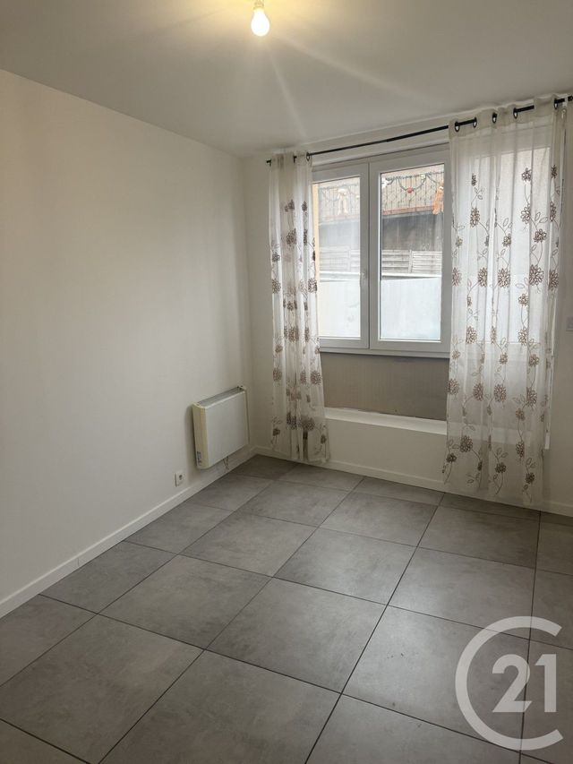 Appartement F2 &agrave; louer - 2 pi&egrave;ces - 50 m2 - Joeuf - 54 - LORRAINE