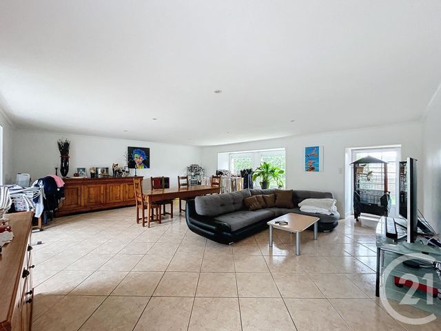 Maison à vendre - 7 pièces - 240,39 m2 - Plestan - 22 - BRETAGNE