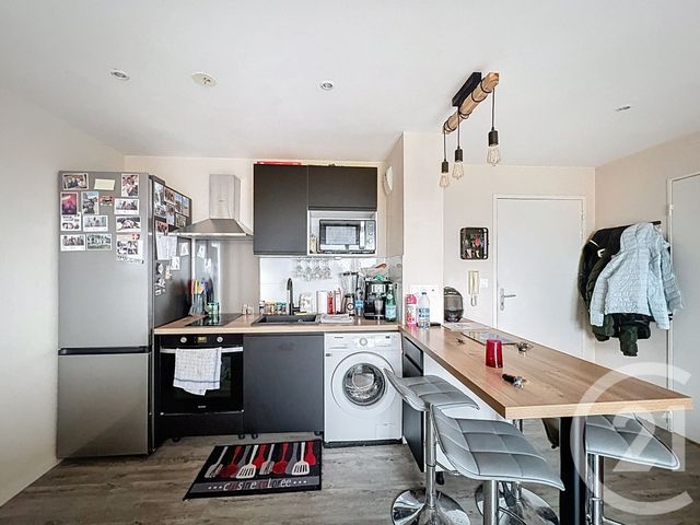 Appartement &agrave; louer - 2 pi&egrave;ces - 36,25 m2 - Yffiniac - 22 - BRETAGNE