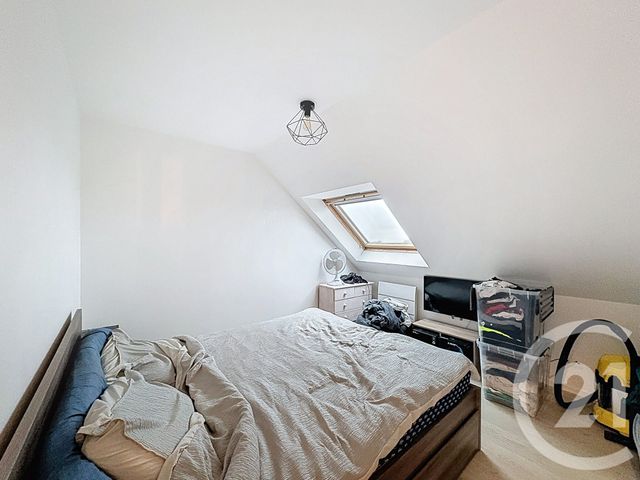 Appartement &agrave; louer - 2 pi&egrave;ces - 36,25 m2 - Yffiniac - 22 - BRETAGNE