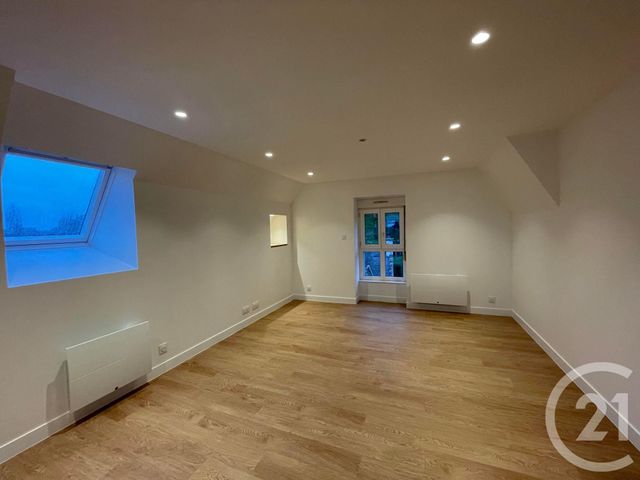 Appartement T3 &agrave; louer - 3 pi&egrave;ces - 47,77 m2 - Lamballe - 22 - BRETAGNE