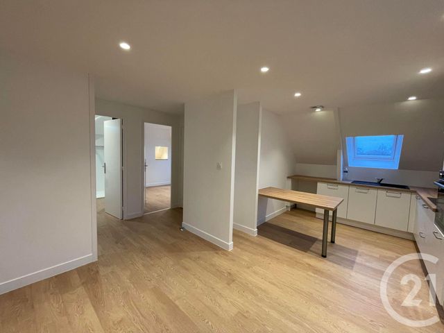 Appartement T3 &agrave; louer - 3 pi&egrave;ces - 47,77 m2 - Lamballe - 22 - BRETAGNE