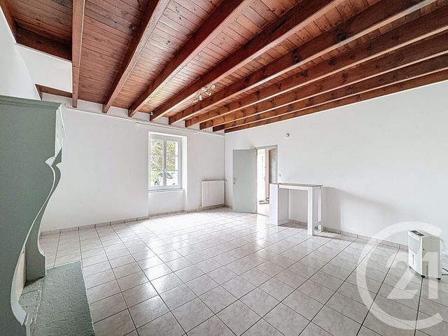 Maison &agrave; louer - 3 pi&egrave;ces - 78,60 m2 - Plestan - 22 - BRETAGNE