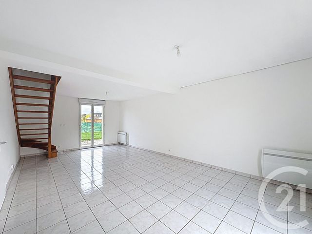 Maison &agrave; louer - 6 pi&egrave;ces - 100 m2 - Lamballe - 22 - BRETAGNE