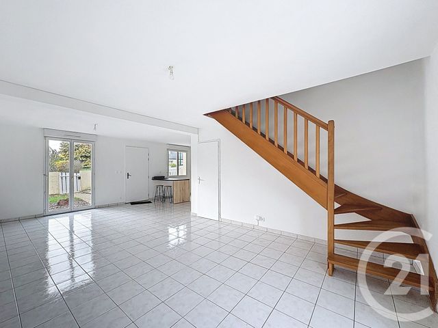 Maison &agrave; louer - 6 pi&egrave;ces - 100 m2 - Lamballe - 22 - BRETAGNE