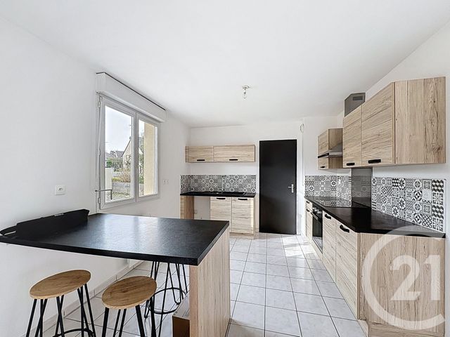 Maison &agrave; louer - 6 pi&egrave;ces - 100 m2 - Lamballe - 22 - BRETAGNE