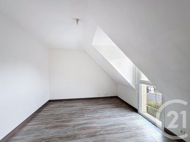 Maison &agrave; louer - 6 pi&egrave;ces - 100 m2 - Lamballe - 22 - BRETAGNE