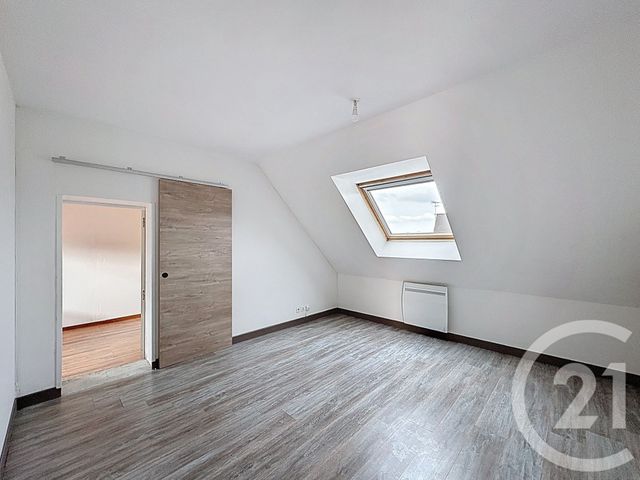 Maison &agrave; louer - 6 pi&egrave;ces - 100 m2 - Lamballe - 22 - BRETAGNE