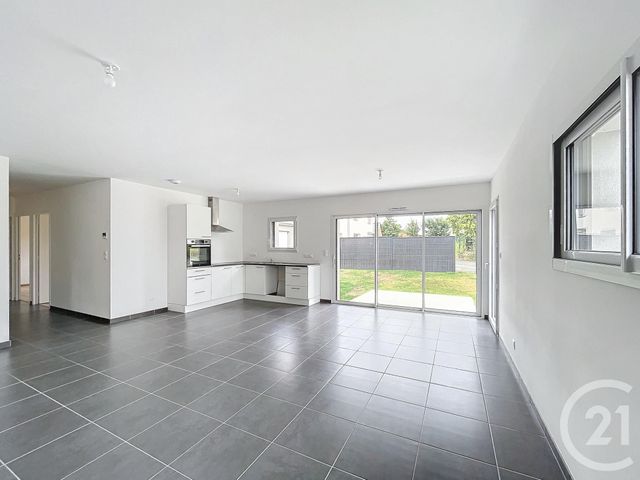 Maison &agrave; louer - 4 pi&egrave;ces - 92,20 m2 - Lamballe - 22 - BRETAGNE