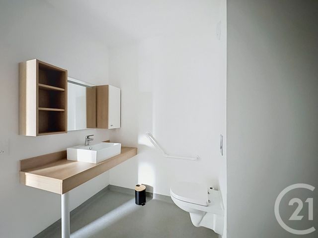 Appartement &agrave; louer - 2 pi&egrave;ces - 42,48 m2 - Lamballe - 22 - BRETAGNE