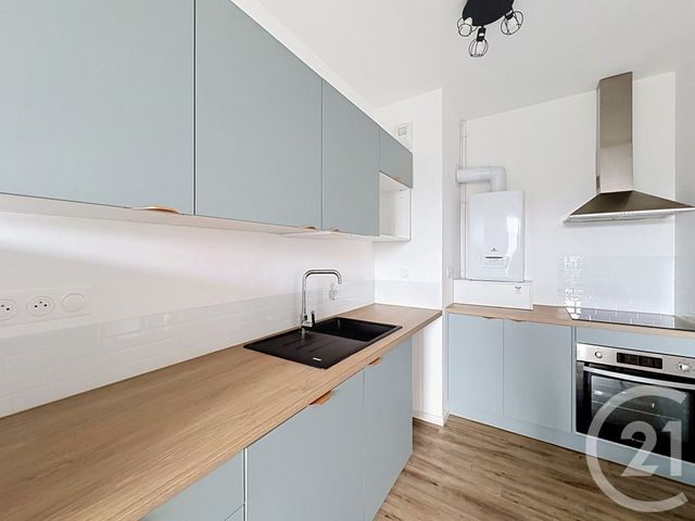 Appartement &agrave; louer - 2 pi&egrave;ces - 42,48 m2 - Lamballe - 22 - BRETAGNE