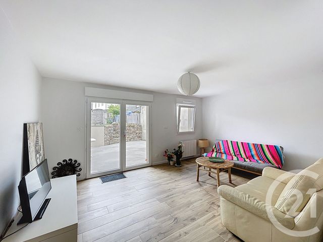 Maison &agrave; louer - 3 pi&egrave;ces - 71,32 m2 - Lamballe - 22 - BRETAGNE