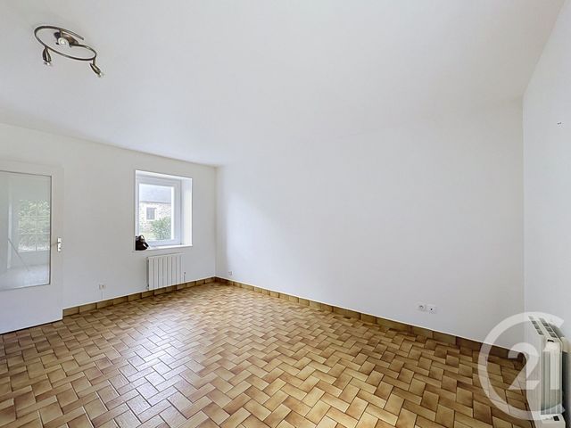 Appartement T3 &agrave; louer - 3 pi&egrave;ces - 47 m2 - Lamballe - 22 - BRETAGNE