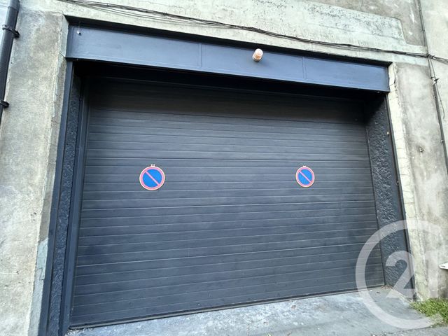 Parking &agrave; louer - 15 m2 - Vienne - 38 - RHONE-ALPES