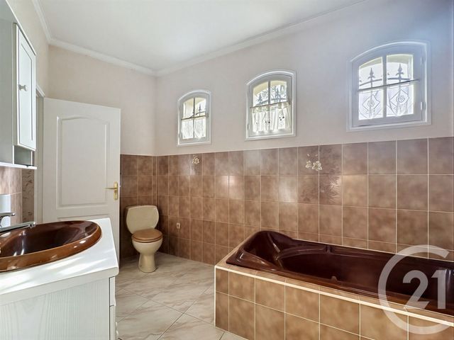 Maison &agrave; vendre - 8 pi&egrave;ces - 248 m2 - Salaise Sur Sanne - 38 - RHONE-ALPES