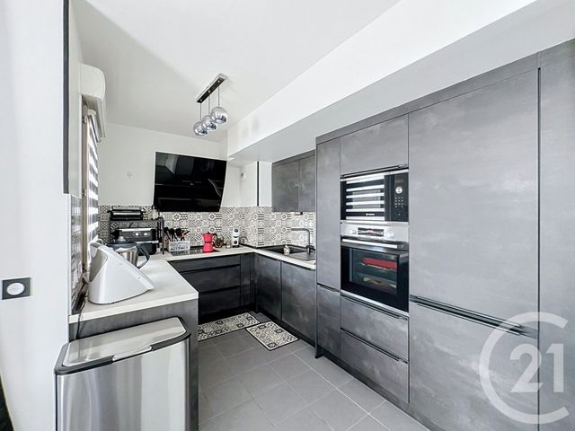 Appartement F4 &agrave; vendre - 5 pi&egrave;ces - 83,14 m2 - St Priest - 69 - RHONE-ALPES