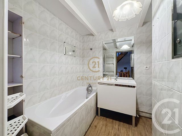 Appartement F4 &agrave; louer - 4 pi&egrave;ces - 68,95 m2 - Vienne - 38 - RHONE-ALPES