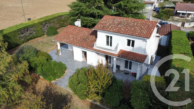 Maison 5 pièces 107 m² · à Anjou · 107 m² · 260 000 €