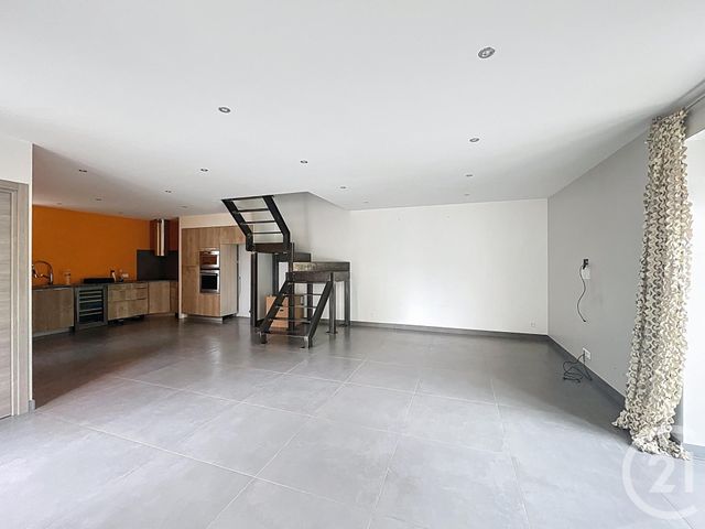 Maison à vendre - 4 pièces - 112 m2 - St Quentin Fallavier - 38 - RHONE-ALPES