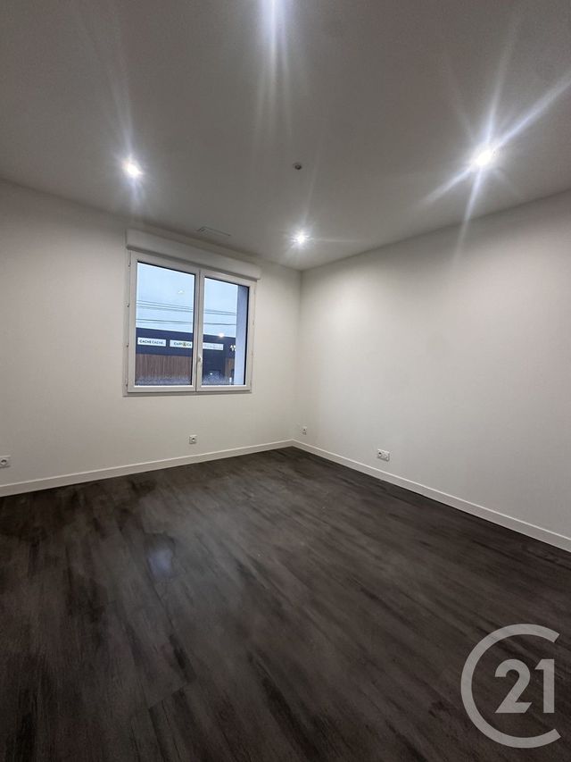 Local commercial à louer - 94.96 m2 - 81 - Tarn