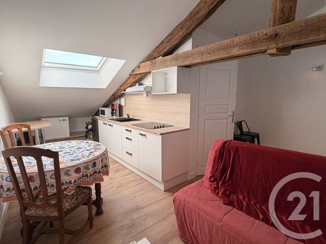 Appartement T2 &agrave; louer - 2 pi&egrave;ces - 25,27 m2 - Carmaux - 81 - MIDI-PYRENEES