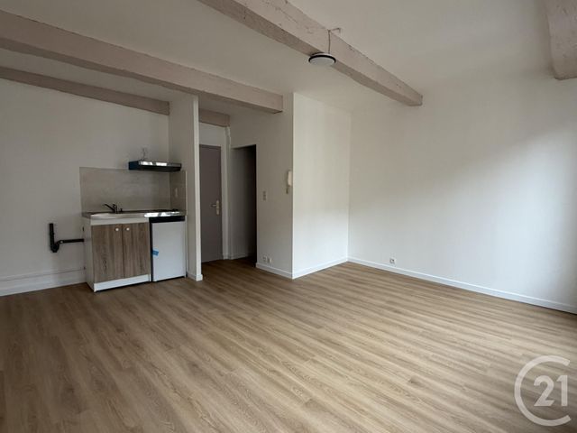 Appartement T1 &agrave; louer - 1 pi&egrave;ce - 26,06 m2 - Cordes Sur Ciel - 81 - MIDI-PYRENEES