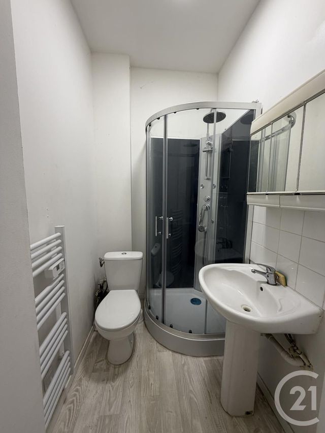Appartement T1 &agrave; louer - 1 pi&egrave;ce - 26,06 m2 - Cordes Sur Ciel - 81 - MIDI-PYRENEES