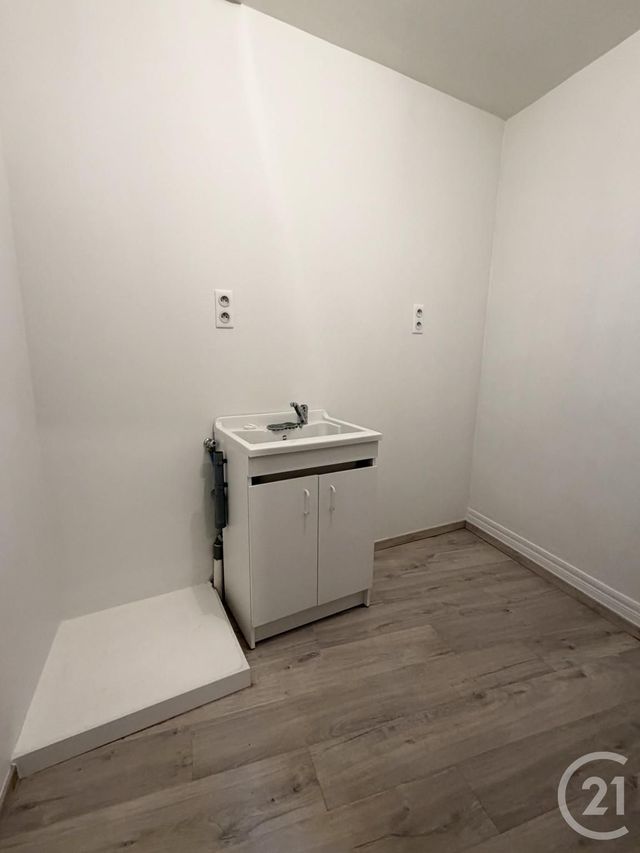 Appartement T4 &agrave; louer - 4 pi&egrave;ces - 142,62 m2 - St Juery - 81 - MIDI-PYRENEES