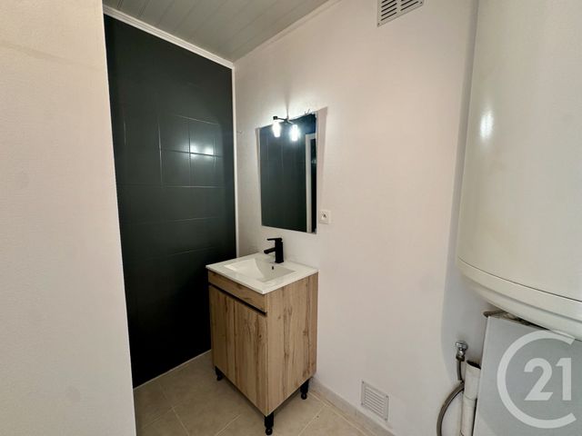 Appartement T3 &agrave; louer - 3 pi&egrave;ces - 66,20 m2 - Albi - 81 - MIDI-PYRENEES