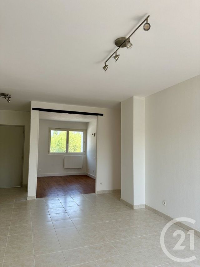 Appartement T3 &agrave; louer - 3 pi&egrave;ces - 66,20 m2 - Albi - 81 - MIDI-PYRENEES