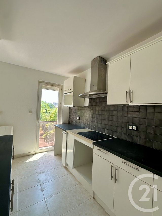 Appartement T3 &agrave; louer - 3 pi&egrave;ces - 66,20 m2 - Albi - 81 - MIDI-PYRENEES