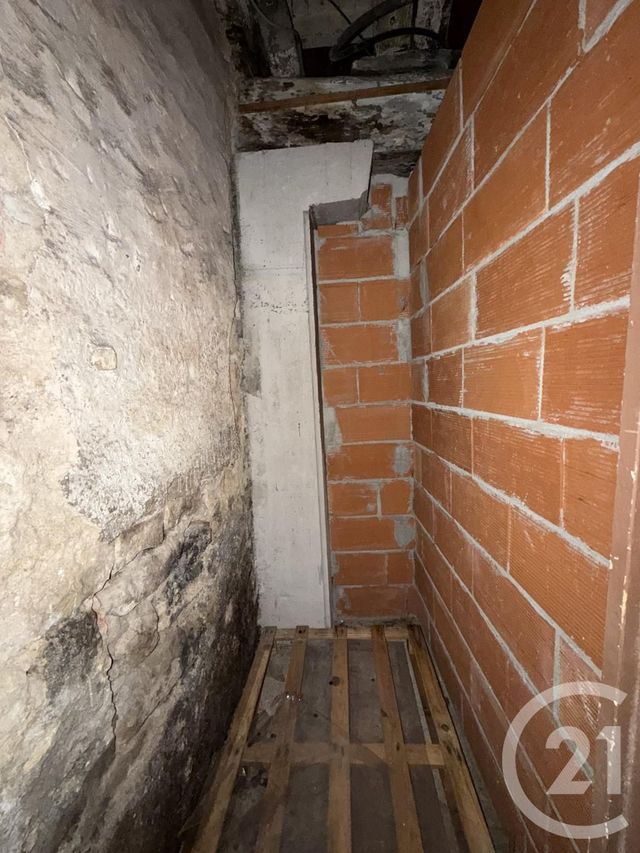 Appartement T1 &agrave; louer - 1 pi&egrave;ce - 27,20 m2 - Cordes Sur Ciel - 81 - MIDI-PYRENEES