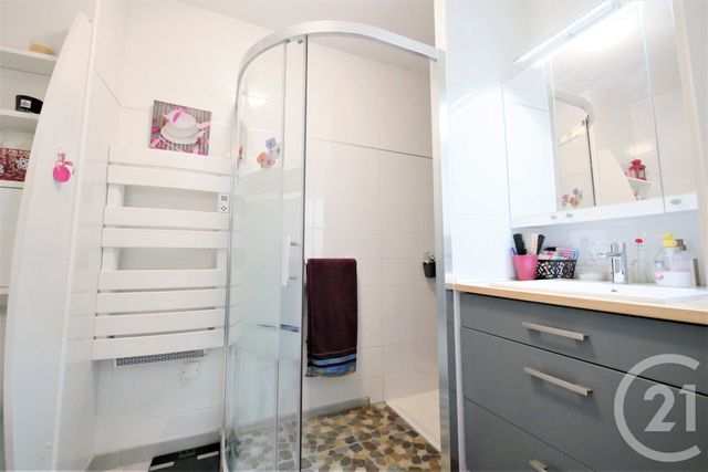 Appartement F3 &agrave; vendre - 3 pi&egrave;ces - 57,40 m2 - St Jean De Vedas - 34 - LANGUEDOC-ROUSSILLON