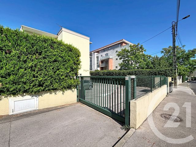 Parking &agrave; vendre - 10 m2 - Montpellier - 34 - LANGUEDOC-ROUSSILLON