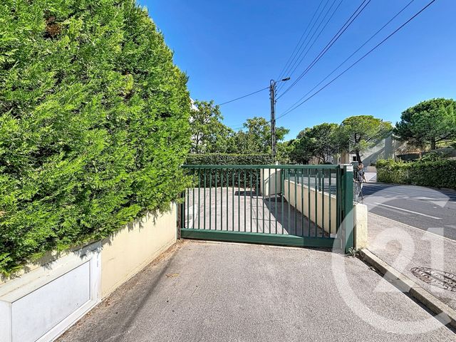 Parking &agrave; vendre - 10 m2 - Montpellier - 34 - LANGUEDOC-ROUSSILLON