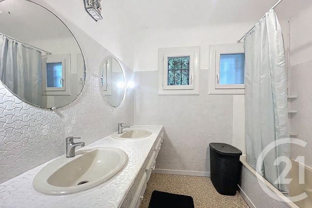 Maison &agrave; vendre - 7 pi&egrave;ces - 193,85 m2 - St Bres - 34 - LANGUEDOC-ROUSSILLON