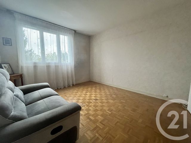 Appartement F2 à vendre ST MAUR DES FOSSES