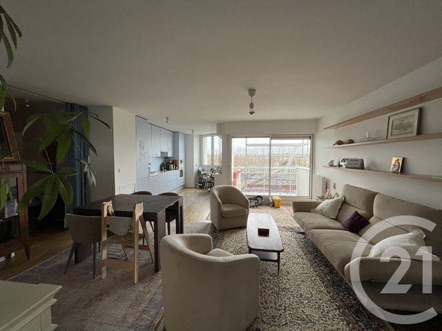 Appartement F4 à louer ST MAUR DES FOSSES