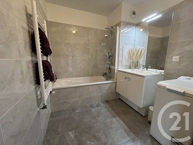 Appartement F3 &agrave; louer - 3 pi&egrave;ces - 65,41 m2 - St Maur Des Fosses - 94 - ILE-DE-FRANCE